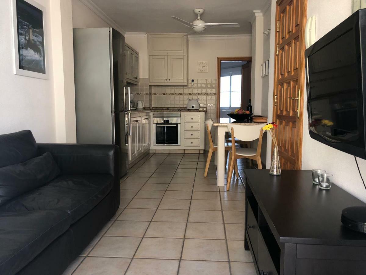 Apartamentos El Faro Puerto De Naos Dış mekan fotoğraf